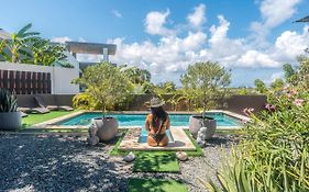 Lama Y Solo Unique Private Room Walking Distance To The Beach